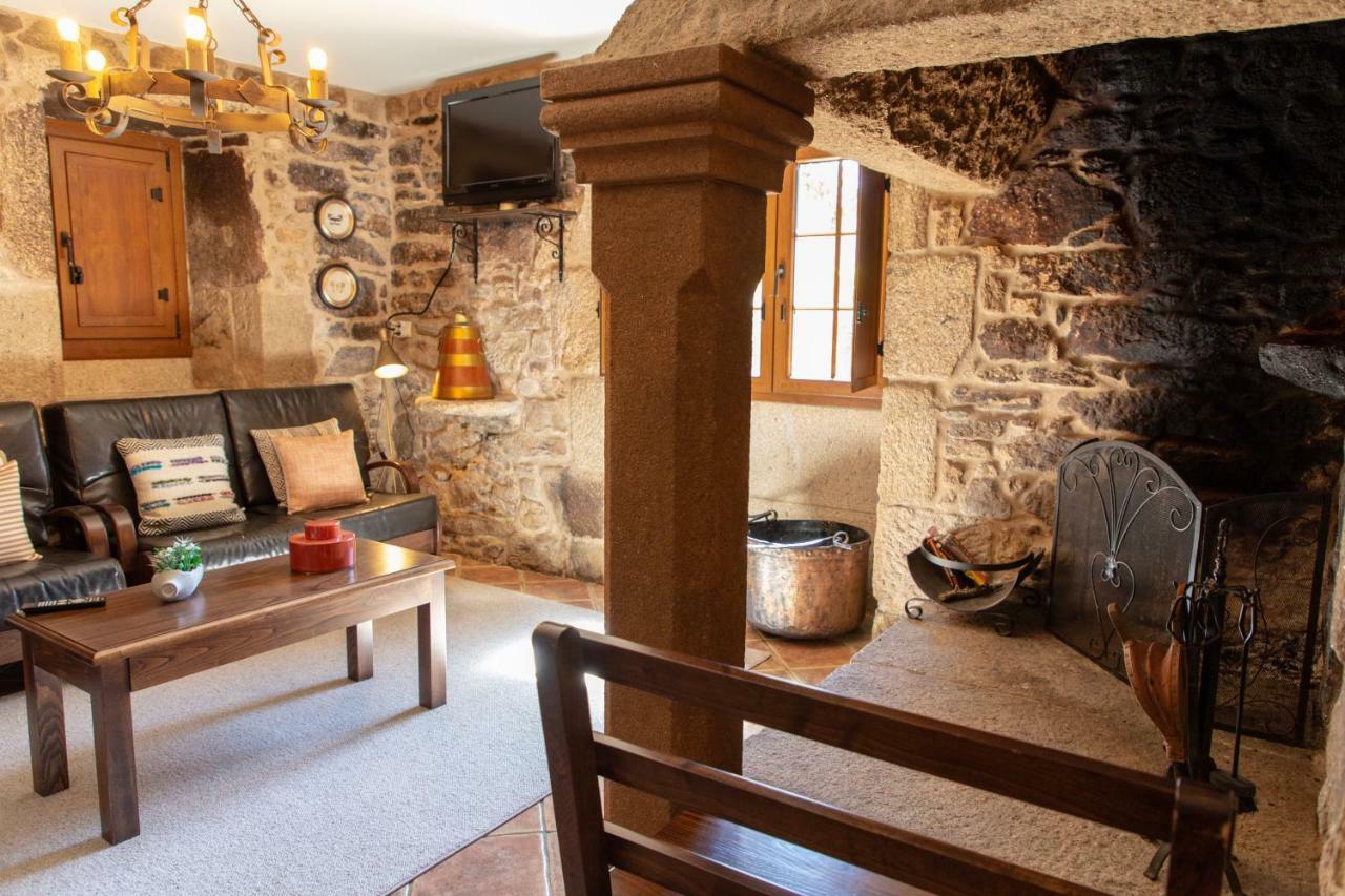 Casa Rural As Bentinas Milladoiro Luaran gambar